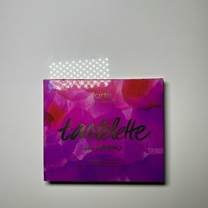 Tartelette™ In Bloom Clay Eyeshadow Palette